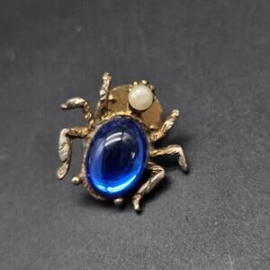 AJC Insect Bug Pin Gold Tone Blue Cabochone Stomach Belly Vintage Jewelry